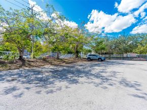 8501 NW 8th St 110, Miami FL 33126