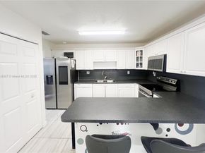 9024 NW 45th Ct 9024, Sunrise FL 33351