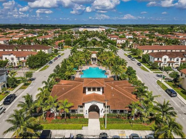 15340 SW 176th Ln, Miami FL 33187