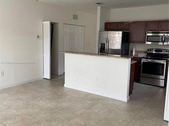15340 SW 176th Ln, Miami FL 33187