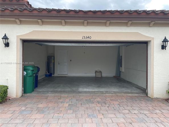 15340 SW 176th Ln, Miami FL 33187