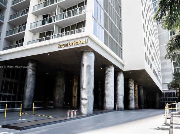 495 Brickell Ave 501, Miami FL 33131