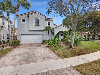7459 NW 17th Dr