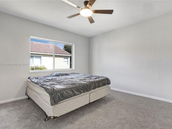 7459 NW 17th Dr, Pembroke Pines FL 33024