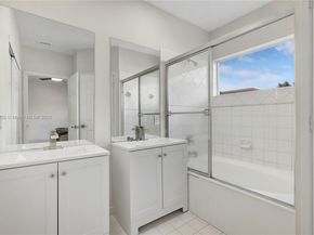 7459 NW 17th Dr, Pembroke Pines FL 33024