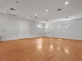 7459 NW 17th Dr, Pembroke Pines FL 33024