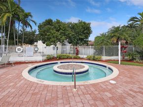 7459 NW 17th Dr, Pembroke Pines FL 33024