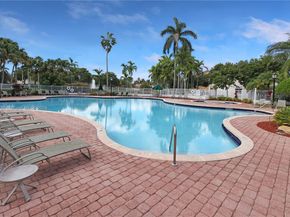 7459 NW 17th Dr, Pembroke Pines FL 33024