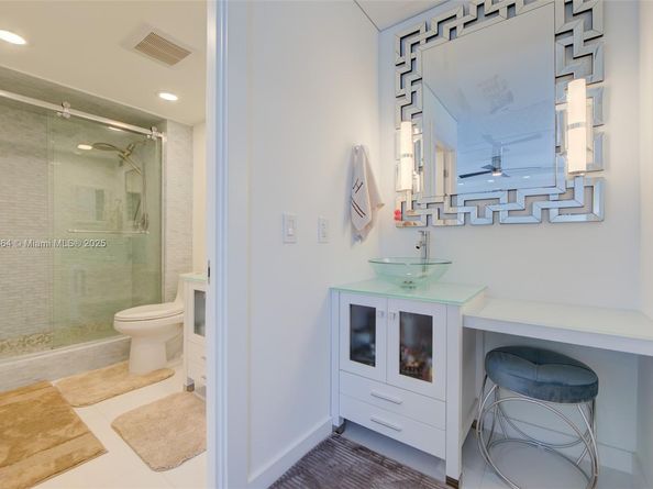 Undisclosed Address #A11878864, Hallandale Beach FL 33009