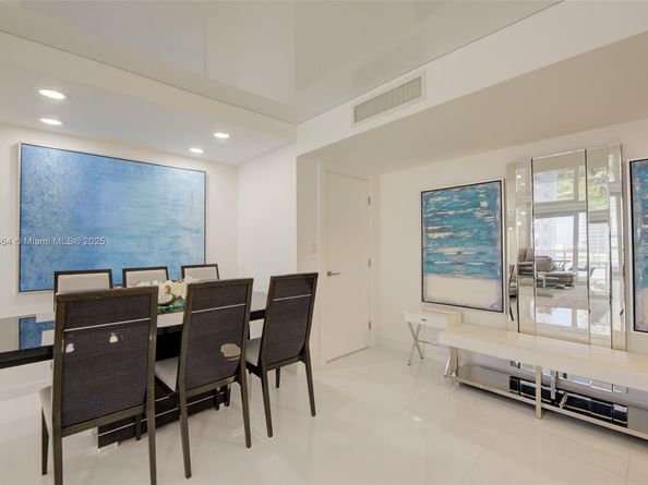 Undisclosed Address #A11878864, Hallandale Beach FL 33009