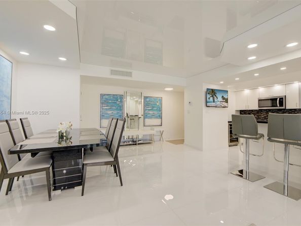 Undisclosed Address #A11878864, Hallandale Beach FL 33009