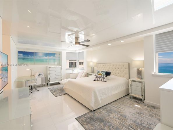 Undisclosed Address #A11878864, Hallandale Beach FL 33009