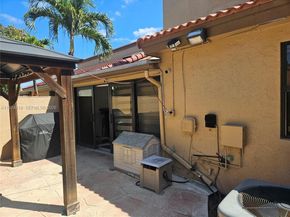 17914 NW 66th Ct Cir, Hialeah FL 33015