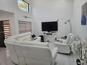 17914 NW 66th Ct Cir, Hialeah FL 33015