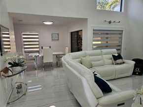 17914 NW 66th Ct Cir, Hialeah FL 33015