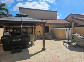 17914 NW 66th Ct Cir, Hialeah FL 33015