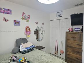 17914 NW 66th Ct Cir, Hialeah FL 33015