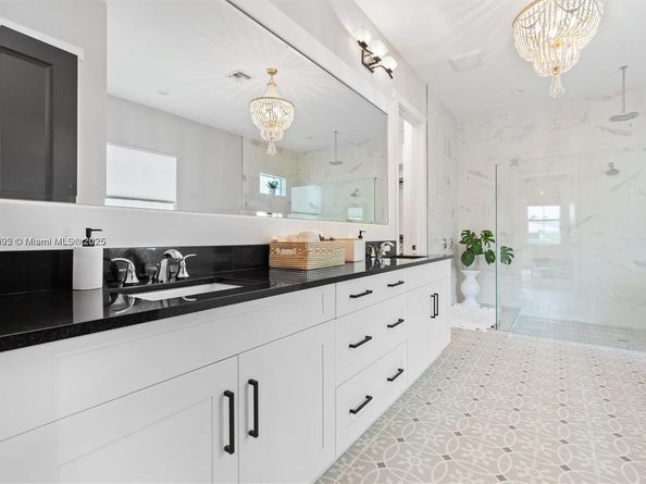 9369 Crestview Cir, Palm Beach Gardens FL 33412