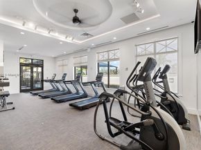 9369 Crestview Cir, Palm Beach Gardens FL 33412