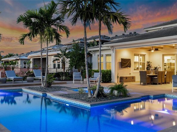 9369 Crestview Cir, Palm Beach Gardens FL 33412