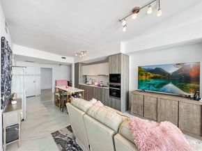 2900 NE 7th Ave 2008, Miami FL 33137