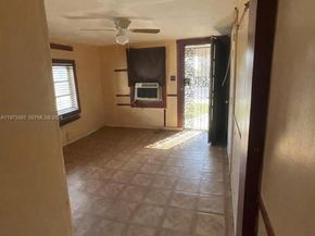 7464 NW 17th Ave, Miami FL 33147