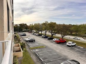 901 Hillcrest Dr 315, Hollywood FL 33021