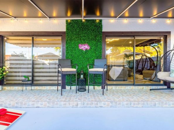 15445 SW 57th St, Miami FL 33193