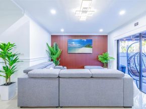 15445 SW 57th St, Miami FL 33193