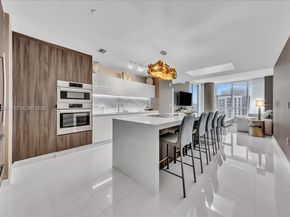 851 NE 1st Ave 3711, Miami FL 33132