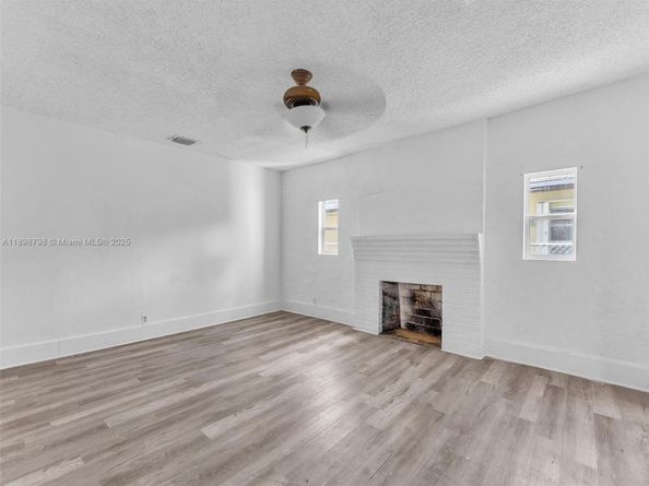 1932 Dewey St, Hollywood FL 33020