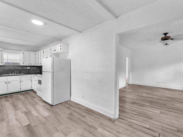 1932 Dewey St, Hollywood FL 33020
