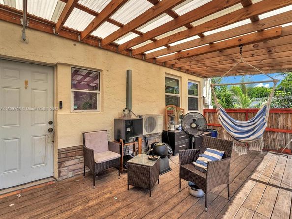 1932 Dewey St, Hollywood FL 33020