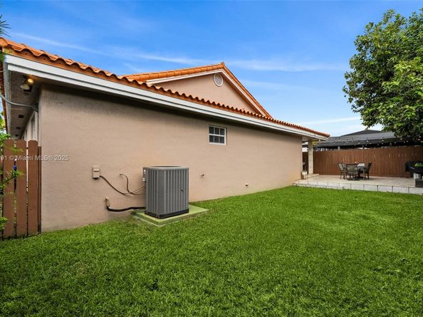 3510 SW 13th St, Miami FL 33145