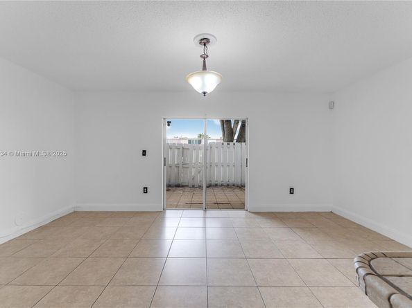 6350 SW 139th Ave, Miami FL 33183