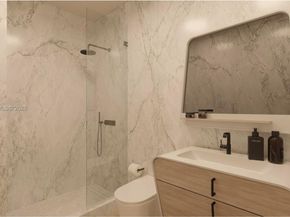 260 Collins Ave 104, Miami Beach FL 33139