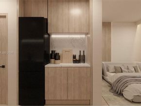 260 Collins Ave 104, Miami Beach FL 33139