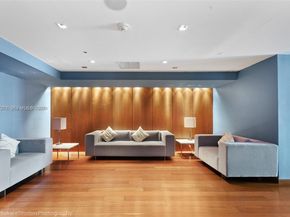 325 S Biscayne Blvd LPH 17, Miami FL 33131