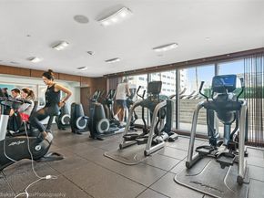 325 S Biscayne Blvd LPH 17, Miami FL 33131