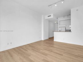 325 S Biscayne Blvd LPH 17, Miami FL 33131