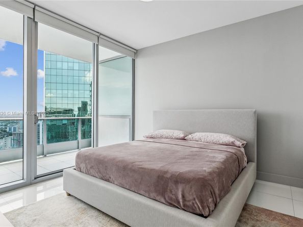 200 Biscayne Boulevard Way 4912, Miami FL 33131