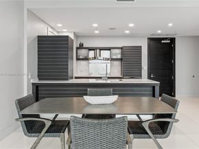200 Biscayne Boulevard Way 4912, Miami FL 33131