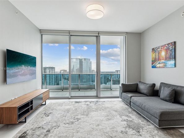200 Biscayne Boulevard Way 4912, Miami FL 33131