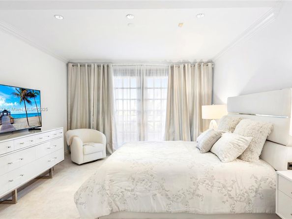 7642 Fisher Island Dr 7642, Fisher Island FL 33109