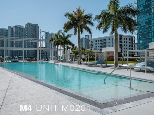 3301 NE 1st Ave M0201, Miami FL 33137