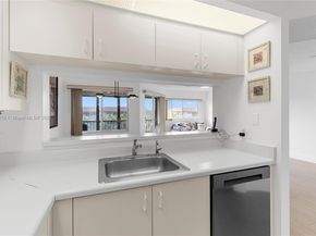 12550 SW 15th St 411E, Pembroke Pines FL 33027