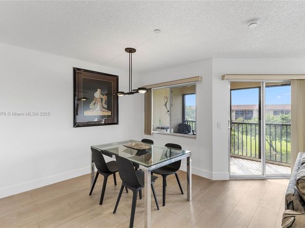 12550 SW 15th St 411E, Pembroke Pines FL 33027