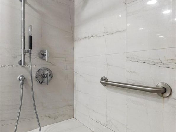 12550 SW 15th St 411E, Pembroke Pines FL 33027