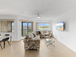 12550 SW 15th St 411E, Pembroke Pines FL 33027