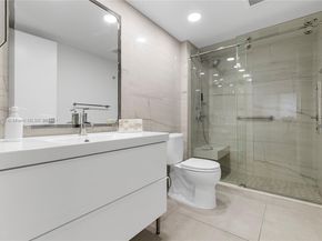 12550 SW 15th St 411E, Pembroke Pines FL 33027